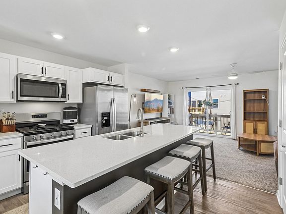 3rd image of 2241 Sassafras Way