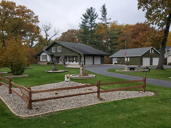 2nd image of 1714 Briarwood Ln