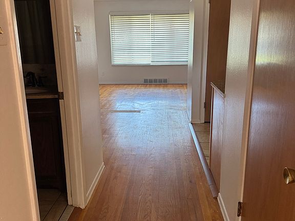 3rd image of 10244 Reavis Gardens Dr #1