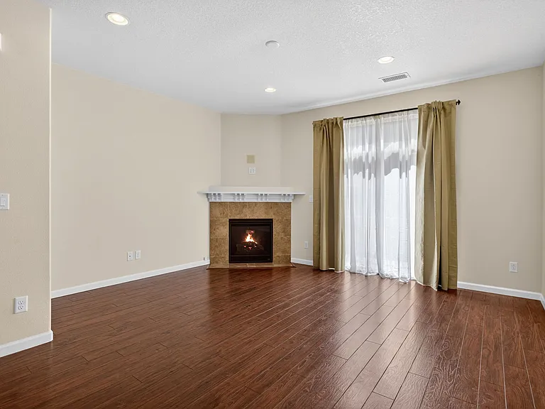 10988 SW Sage Ter — Photo 2