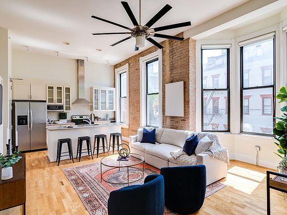 5th image of 1201 Vine St Unit D
