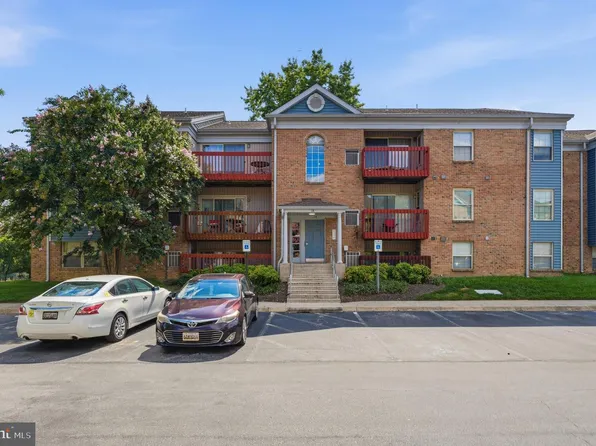 14 Cloverwood Ct APT 201, Baltimore, MD 21221