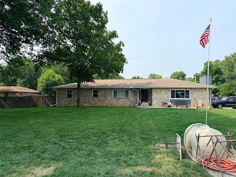 1st image of 8014 Morse Rd