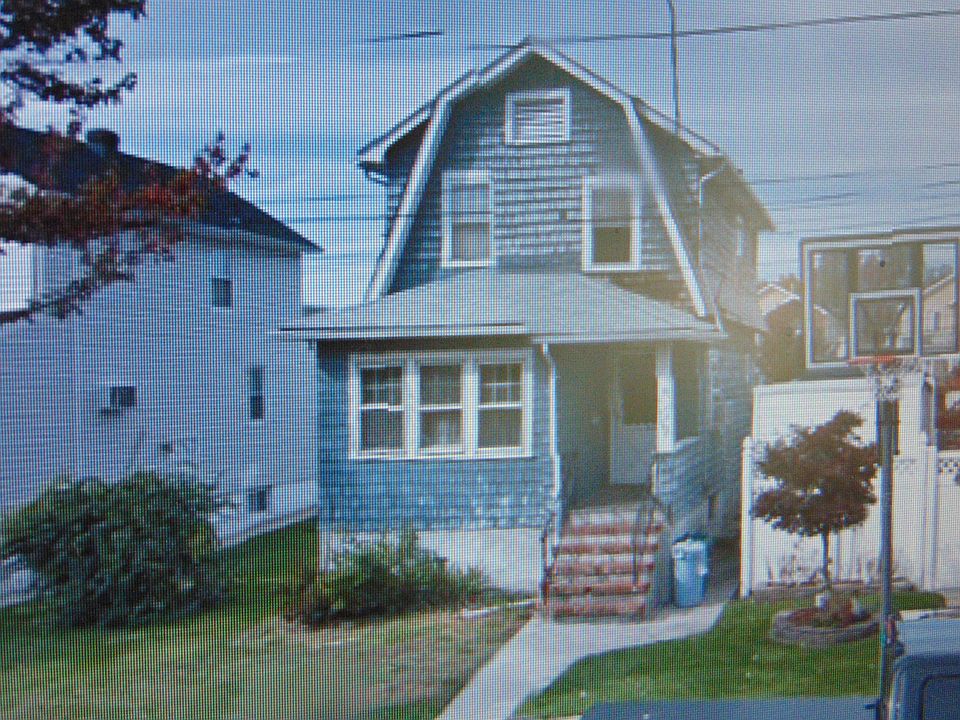 1st image of 20 Carlton Ct
