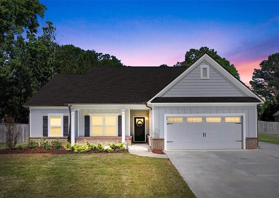 1st image of 1209 Royal Ln