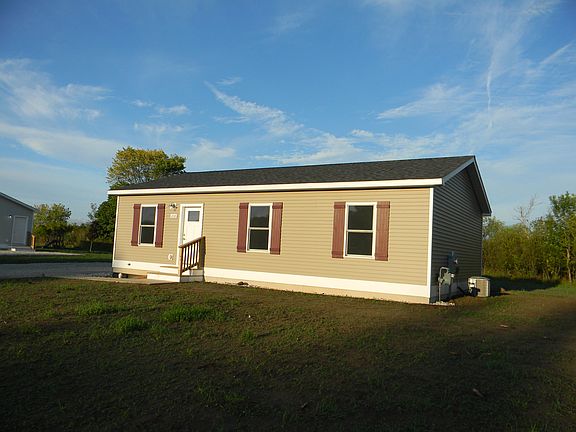 4th image of 208 Taylors Ct