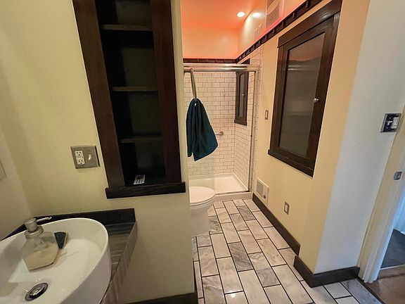 Main bathroom