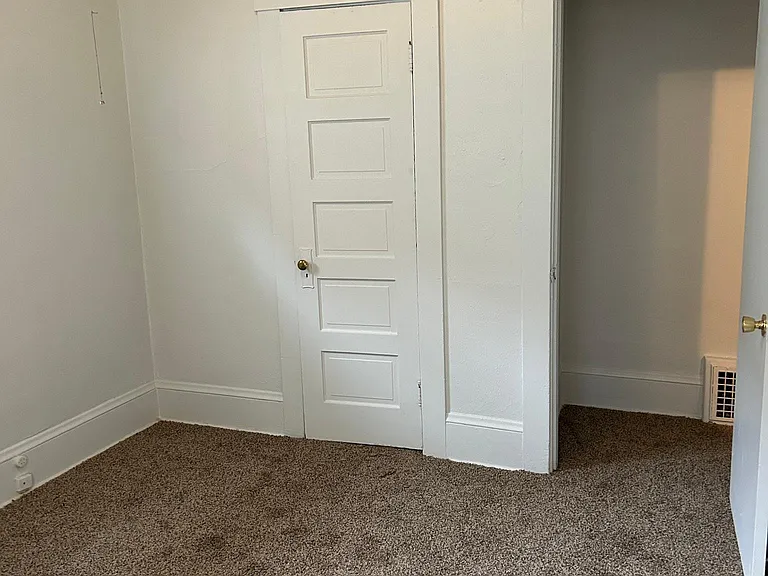 2921 SE Morrison St — Photo 7