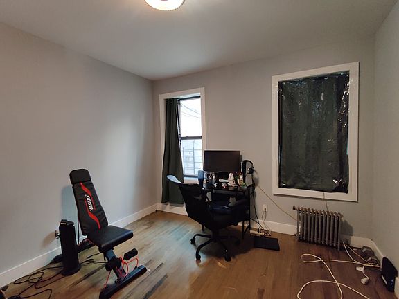 3rd image of 1212 Lincoln Pl APT 1C
