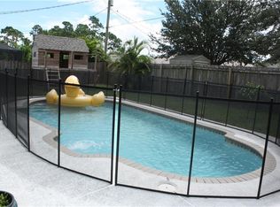 932 SE Candle Ave, Port Saint Lucie, FL 34983