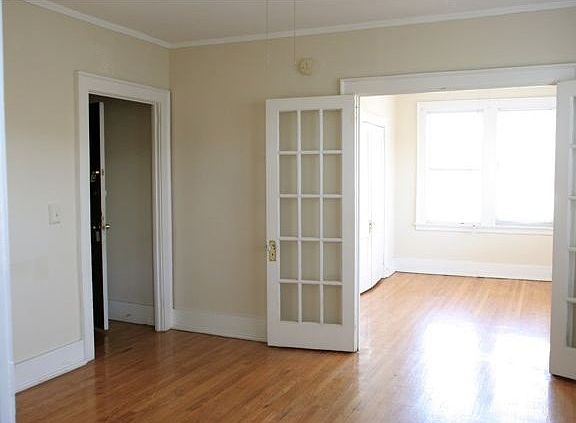 3rd image of 1000 18th St S #6