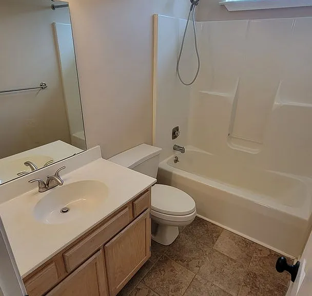 114 Fawnbrook Dr — Photo 12