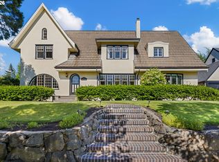 2186 University St, Eugene, OR 97403