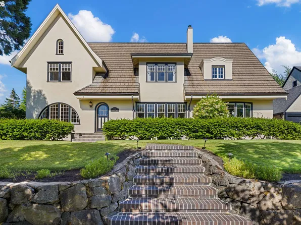 2186 University St, Eugene, OR 97403