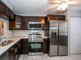 1100 Colony Point Cir APT 104, Pembroke Pines, FL 33026