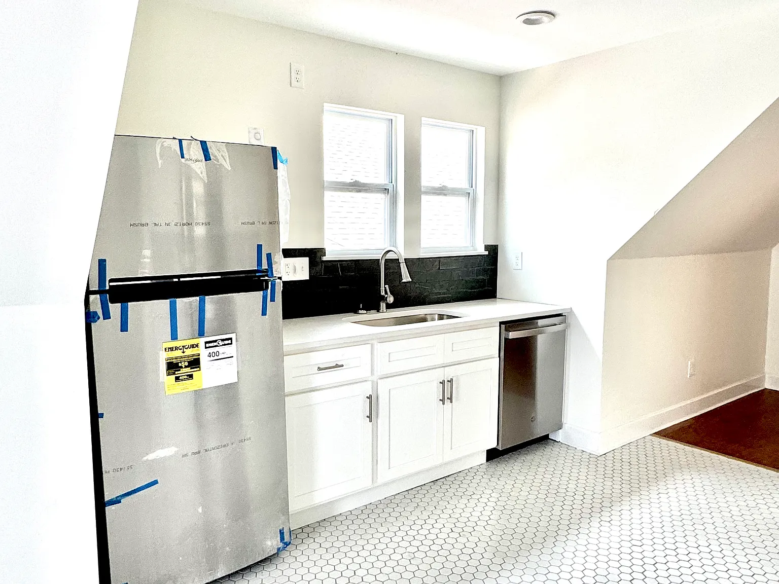 2 bed, 925 sqft, $1,565 — Photo 4