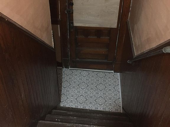 5th image of 191 Sprenger Ave Floor 2