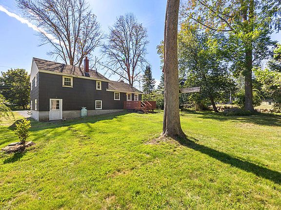 3rd image of 216 Long Sands Road