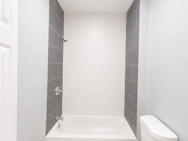 899 S 19th St #1 — Photo 3