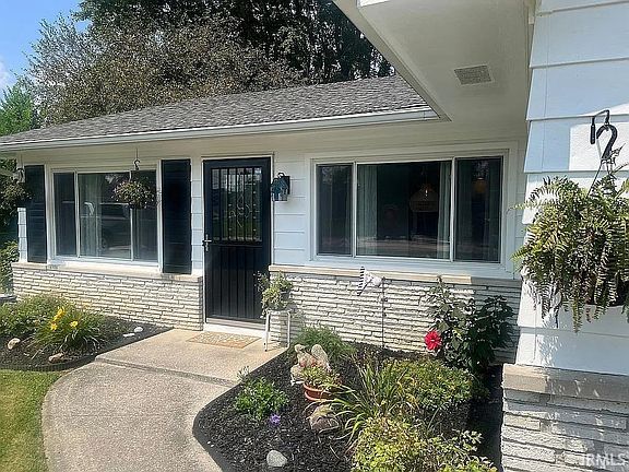 2nd image of 313 Sara Dr