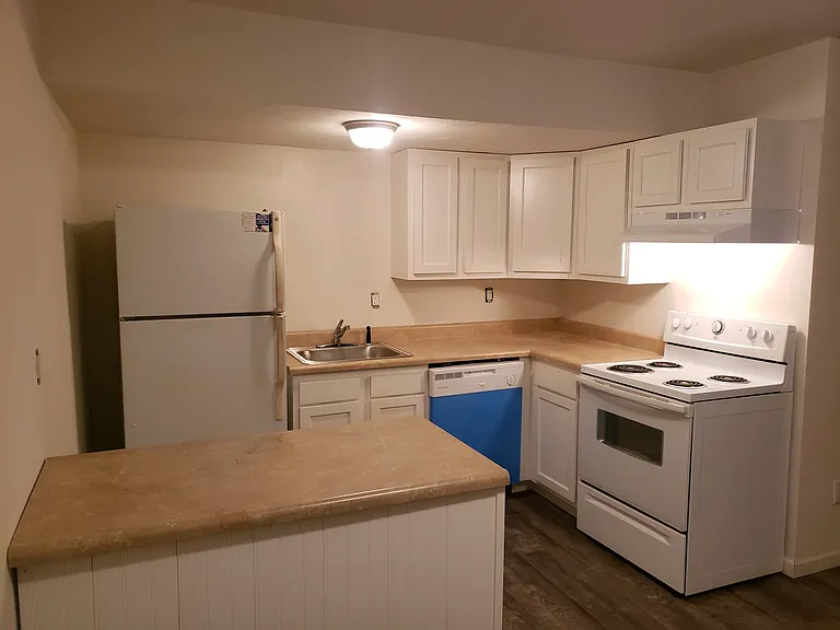 Hampshire Estates Apartments and Self Storage — Photo 64
