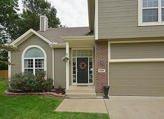 2nd image of 18207 Rollins Dr