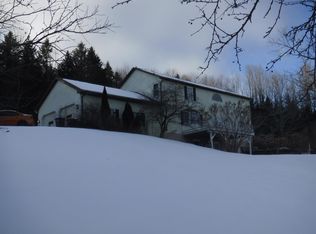 116 Aurora Dr, Norwich, NY 13815