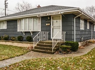 17419 Community St, Lansing, IL 60438