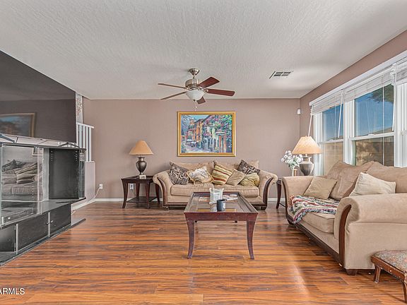 4th image of 18221 W Elm Street