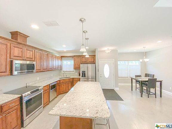 5th image of 114 S Avenue B