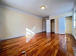 25-20 30th Rd #4I, Astoria, NY 11102