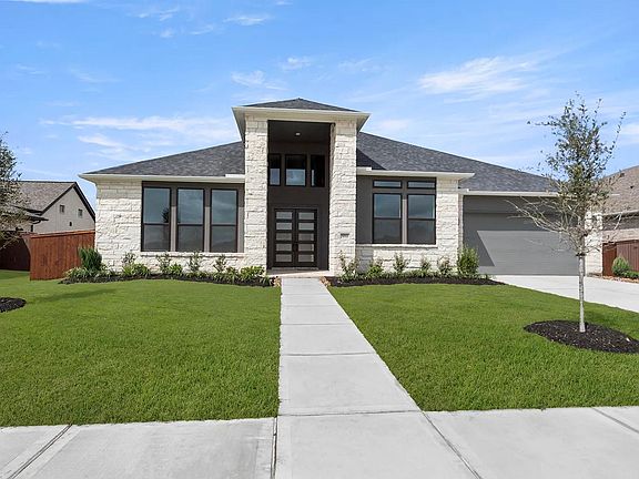 Eastland II G Exterior