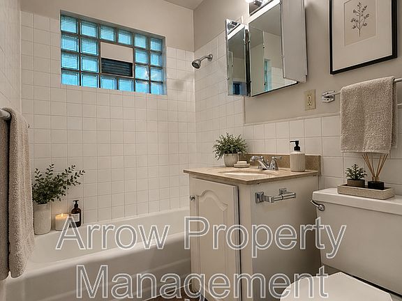4th image of 1426 S 20th St
