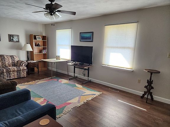 5th image of 3536 Cameo Ln