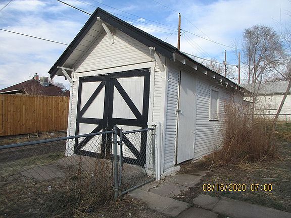 3rd image of 1209 E 11th St