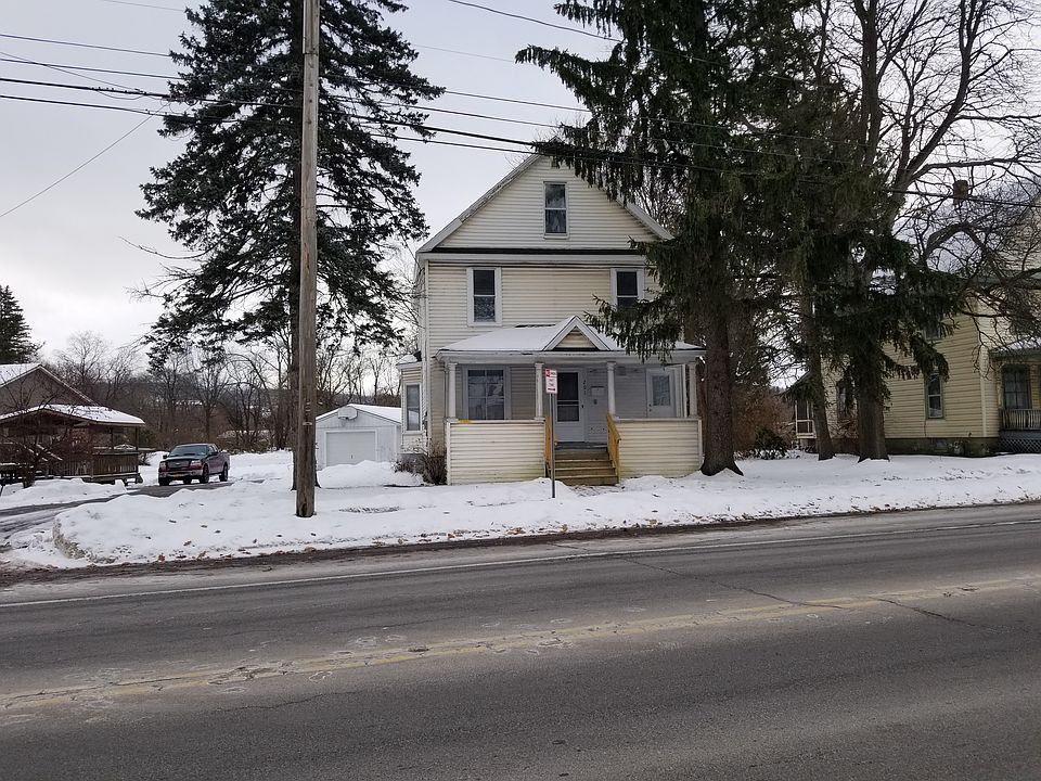 TOMPKINS STREET VIEW