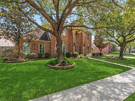 2nd image of 17411 Pinecreek Hollow Lane