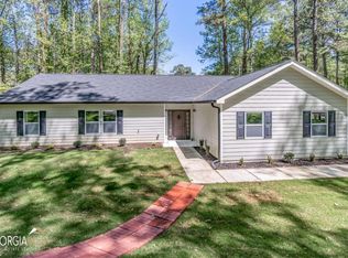 5084 Rock Glen Dr, Stone Mountain, GA 30088