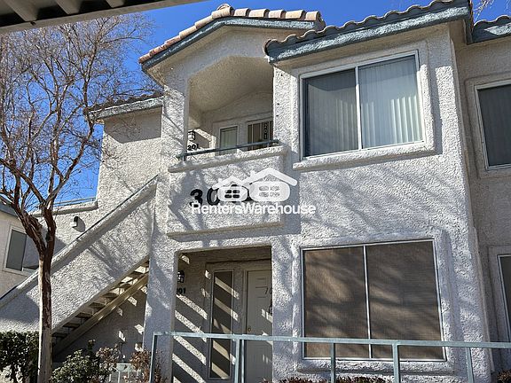3rd image of 3042 Tarpon Dr Unit 204