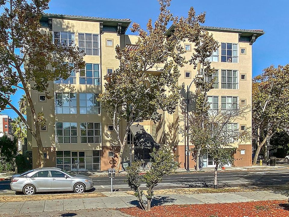 1st image of 97 E Saint James St APT 28