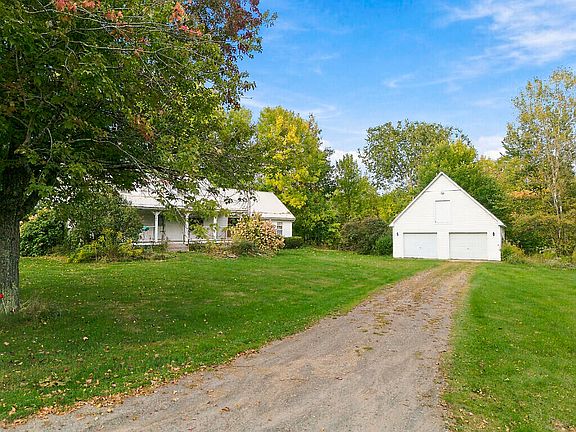 2nd image of 559 Abbott Road