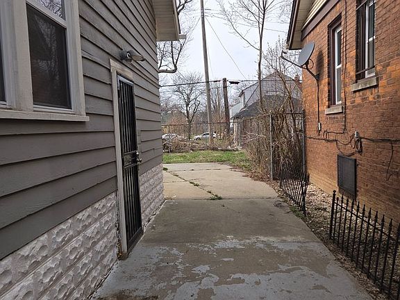 2nd image of 14375 Terry St