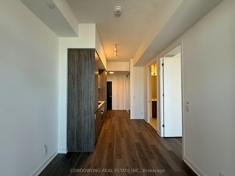 180 Front St E #2315 — Photo 3