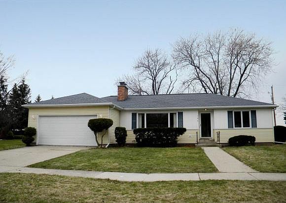 1st image of 104 N Reserve Ave