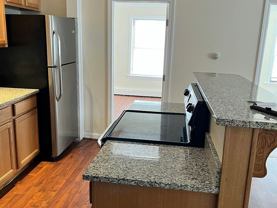 1st image of 48 Main St #29