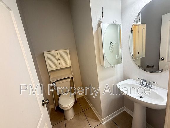 5th image of 12875 Emersondale Ave