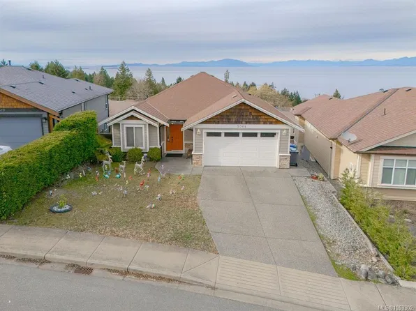 5364 Laguna Way, Nanaimo, BC V9T 0B8