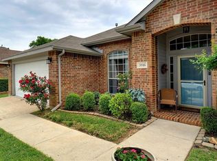 3916 Larkspur Dr, Haltom City, TX 76137