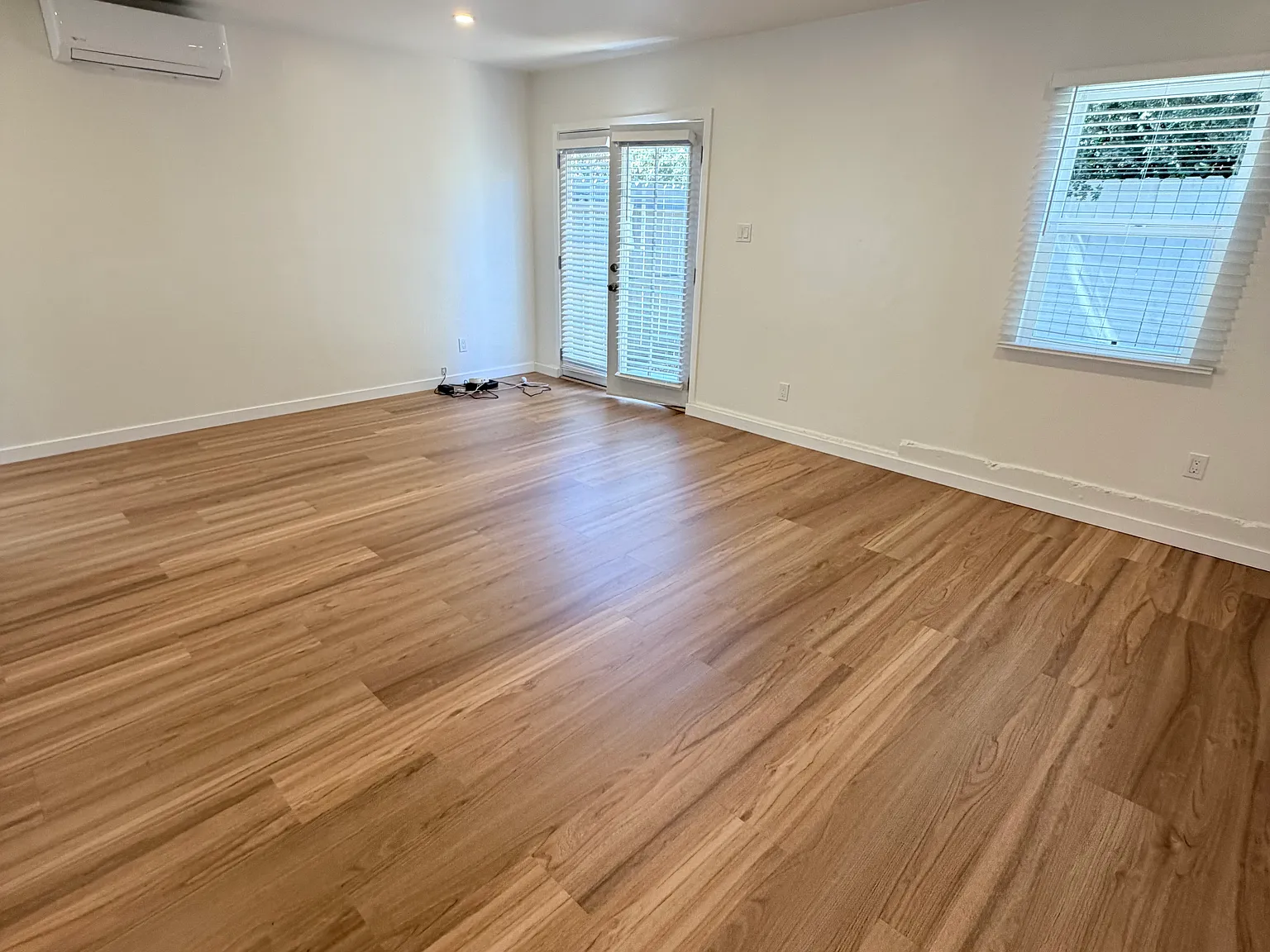 Studio, 500 sqft, $2,450 — Photo 2