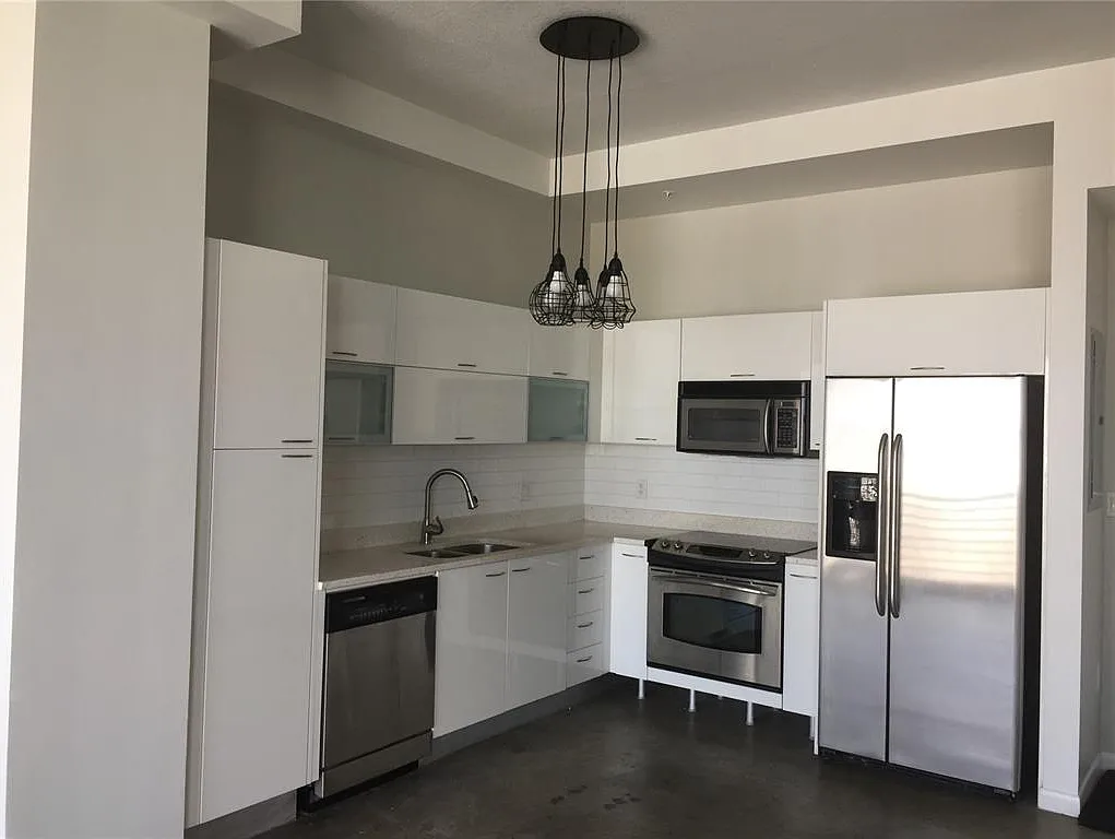 1 bed, 662 sqft, $2,100 — Photo 2